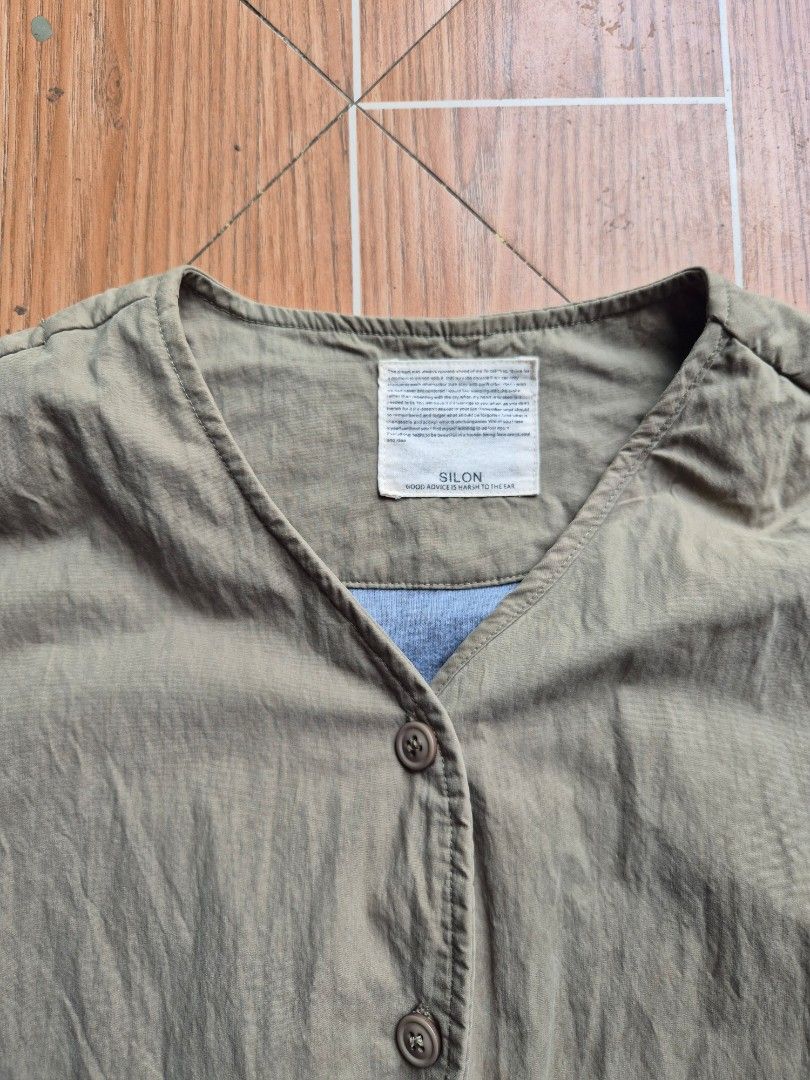 SILON Chore jacket ( amekaji ) (Category: Vests) located in Iloilo. Submitted by heyjay10 (Listing ID 1438915192, Image 2). Description: SILON Chore Jacket (amekaji) size: L-XL - Button closure - Features multiple pockets - Lightweight material Location: Iloilo shipping shouldered by buyer.