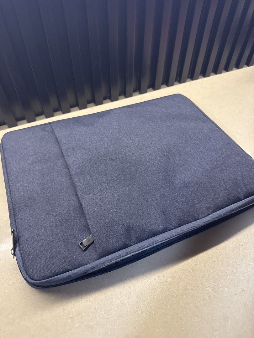 Silver Laptop - Unbranded459441992705003521