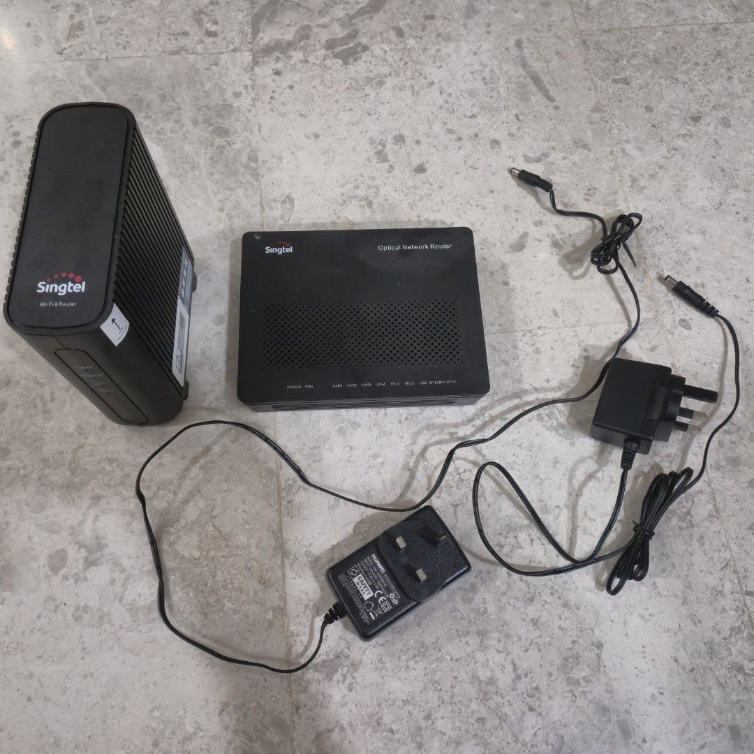 Singtel Optical Network Router + wifi 6 router459440235951564800