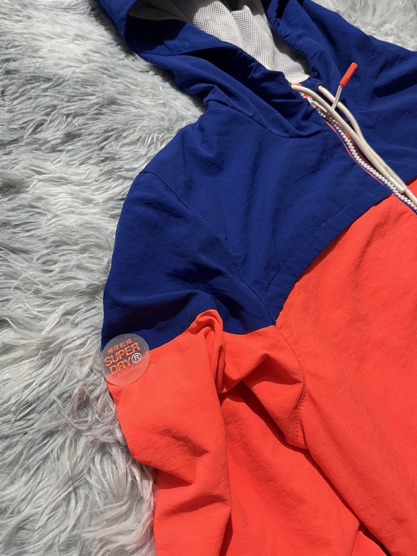 Superdry Sports Cagoule Jacket (Category: Coats, Jackets and Outerwear) located in Sasmuan (Sexmoan). Submitted by winterclothes.ph (Listing ID 1438986543, Image 3). Description: Superdry Sports Cagoule Jacket M on tag... Width 21. Length 26.5 Excellent Condition...