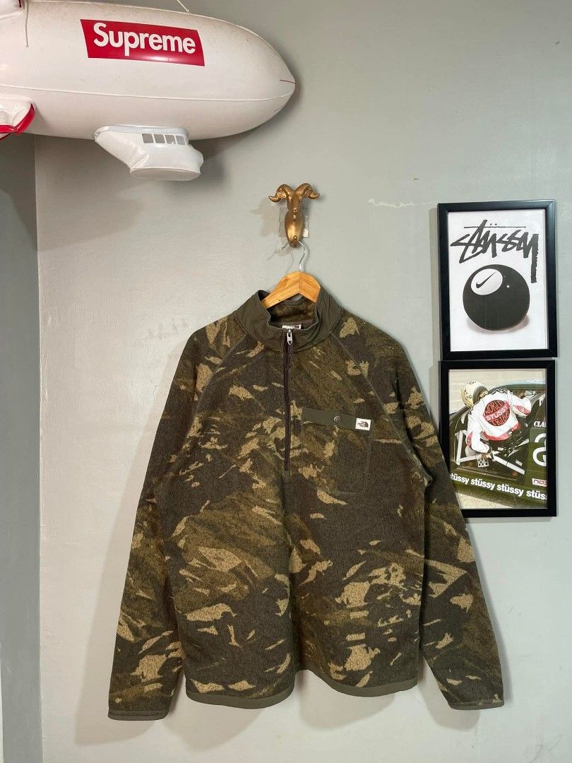 THE NORTH FACE (Category: Coats, Jackets and Outerwear) located in Cainta. Submitted by stylestory17 (Listing ID 1438921579, Image 1). Description: THE NORTH FACE QUARTER ZIP REALTREE VERY GOOD SIZE XL DIMES:.