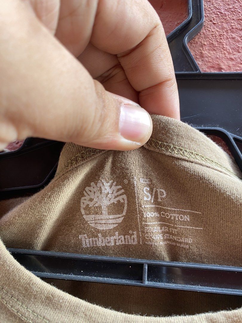 Timberland (Category: Activewear) located in Parit. Submitted by miibundlestore (Listing ID 1438918521, Image 3). Description: PIT 20 LEGHT 27 Condition 9/10 Nego till go.
