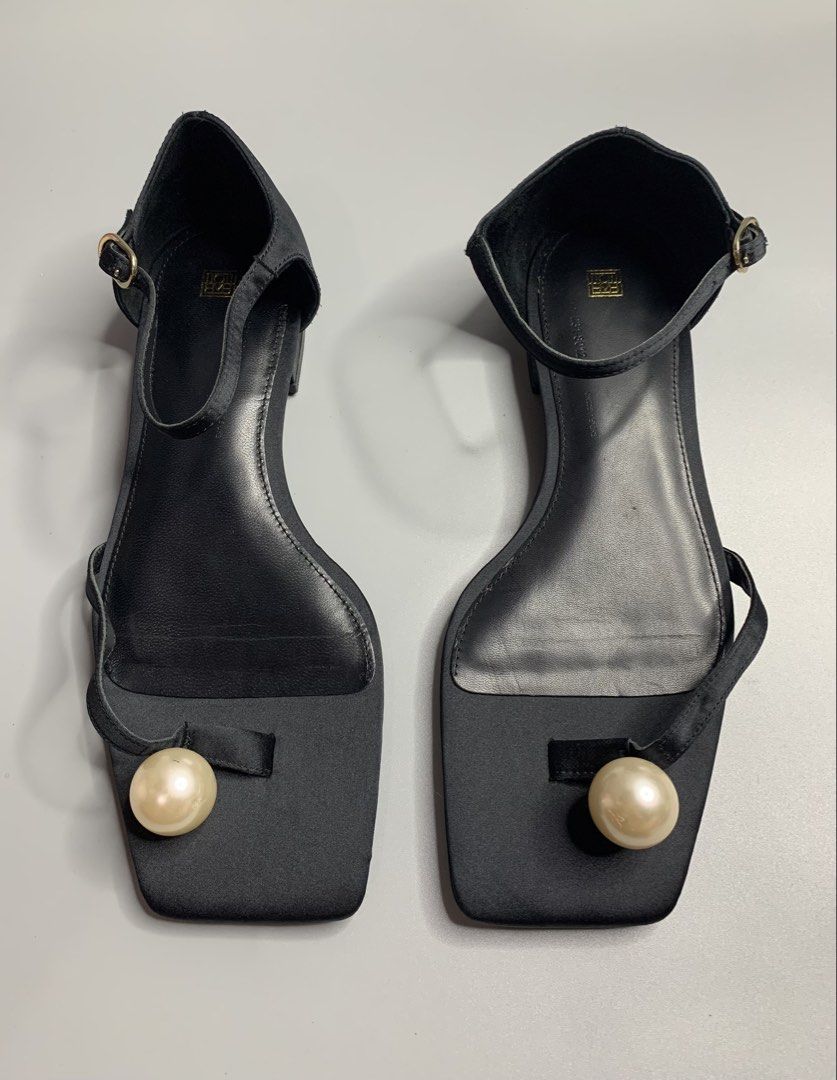 Toteme Black Sandals With Pearl (Category: Sandals) located in Binan City. Submitted by hybrid_archival_theory (Listing ID 1439014200, Image 3). Description: Toteme Black Sandals With Pearl Womens Size- 38 • No Inclusions • Pair Only In Excellent Condition Please Check Detailed Photos Posted For Your Reference Thankyou!!!.