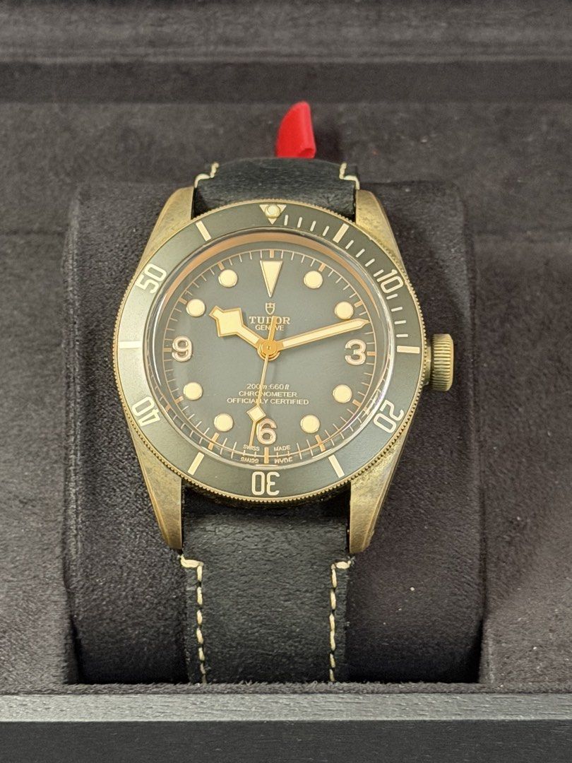 Tudor Black Bay Bronze Watch (Category: Luxury Watches) located in Manila. Submitted by rhyswatchphil (Listing ID 1438914282, Image 1). Description: Tudor Black Bay Bronze 43mm Year 2025 Full Set Condition 9.8/10 San Juan City/New Manila QC On hand 205,000.