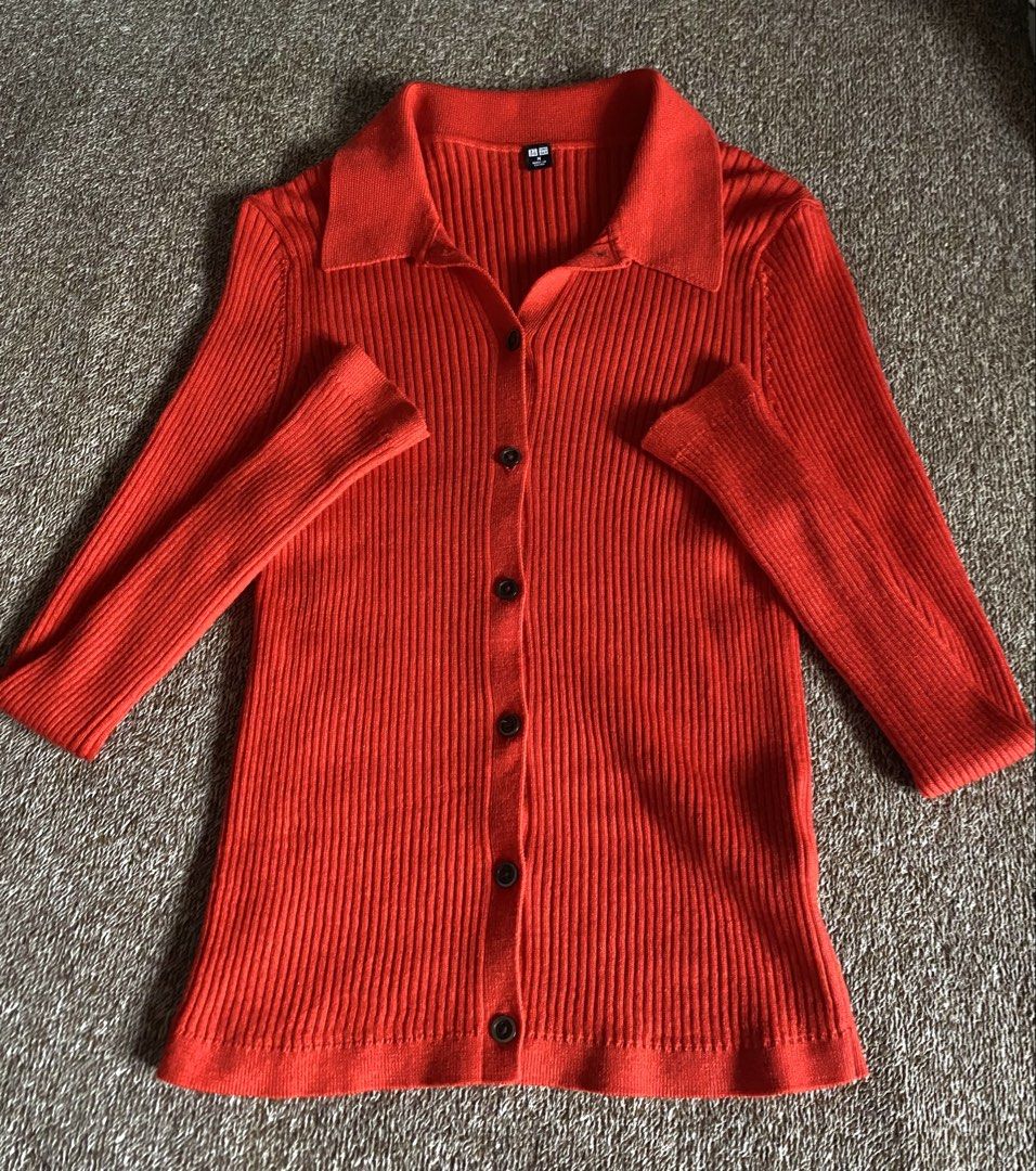 Uniqlo Ribbed Cardigan (Category: Coats, Jackets and Outerwear) located in Tagbilaran City. Submitted by rianena (Listing ID 1438898694, Image 1). Description: .