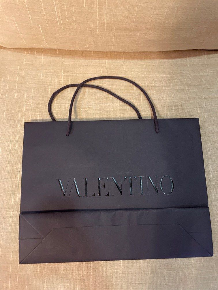 Valentino Paperbag (Category: Luxury Bags & Wallets) located in Cebu City. Submitted by kiki_closet168 (Listing ID 1438971055, Image 2). Description: Size 15.75in x 11.5in x 3.75in.