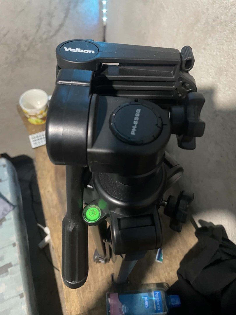 Velbon CX 640 Tripod with PH-65Q Head (Category: Tripods & Monopods) located in Magalang. Submitted by bncdb (Listing ID 1439003334, Image 2). Description: - Velbon CX 640 tripod - Includes PH-65Q head - With quick release plate - Adjustable legs - Built-in bubble level - Suitable for photography and videography - Good working condition - Color: Black and Silver Loc: Pampanga/Tarlac.