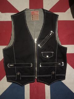 (Category: ) located in . Submitted by rae_declutclothes (Listing ID 1439015263, Image 1). Description: .