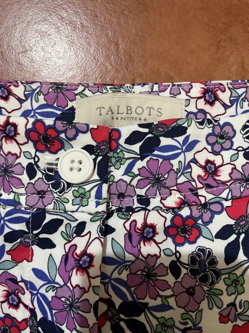 Vintage Talbots Floral shorts (Category: Shorts) located in Abucay. Submitted by ablum (Listing ID 1438925790, Image 2). Description: .