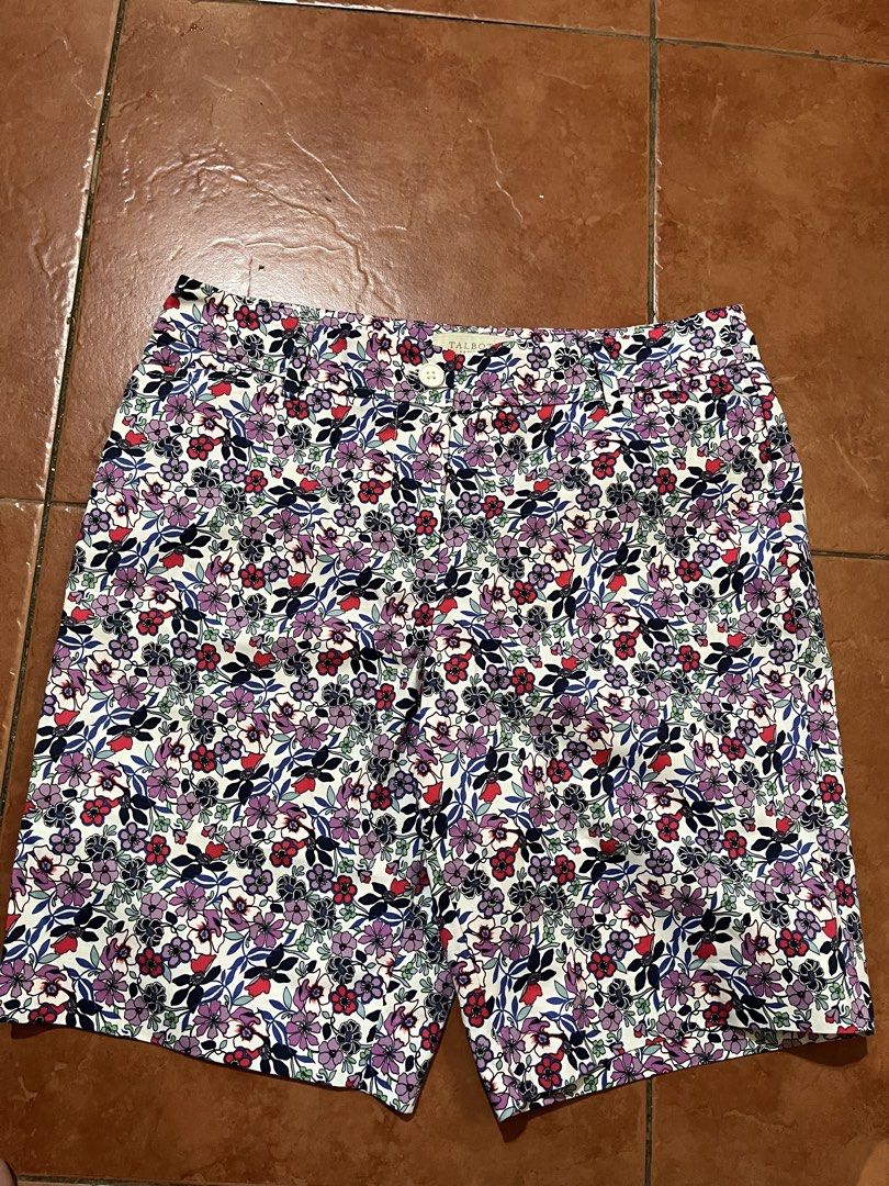 Vintage Talbots Floral shorts (Category: Shorts) located in Abucay. Submitted by ablum (Listing ID 1438925790, Image 1). Description: .
