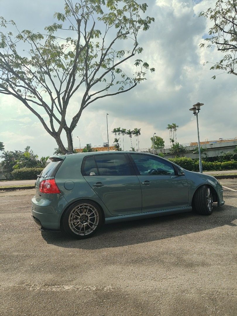 Volkswagen Golf 2.0 (A) (Category: Used Cars) located in Singapore. Submitted by skyline46 (Listing ID 1438972881, Image 3). Description: $1,400/month , $0 downpayment Volkswagen Golf GTI 2.0 VP1 Edition EA113 — Proven Bulletproof Engine • Unit No. 14/16 in Singapore • Custom tuned (Not an off-the-shelf map) • Safe tune running 1.75 boost • APR exhaust system • APR coil packs • Turbosmart DV with turbo flutter • Forge Front Mount Intercooler (FMI