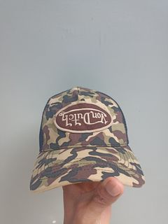 (Category: ) located in . Submitted by thriftedapparel.closet (Listing ID 1438890964, Image 1). Description: .