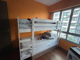 (Category: ) located in . Submitted by rina04 (Listing ID 1438990016, Image 1). Description: .
