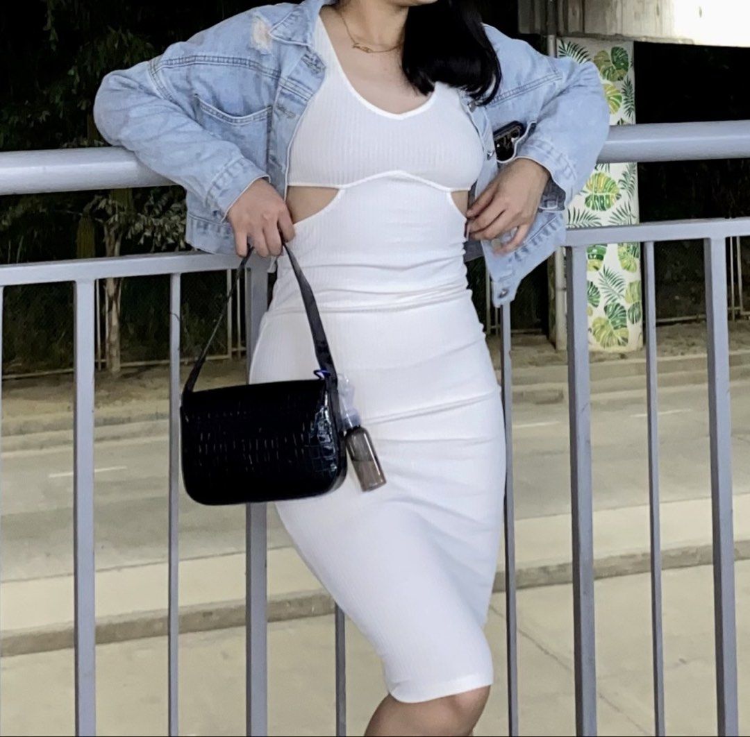 White Ribbed Cutout Midi Dress (Category: Dresses) located in Antipolo. Submitted by ffaithpreloved (Listing ID 1438907983, Image 1). Description: - SMALL - White midi dress - Ribbed texture - Cutout design - Scoop neckline - Bodycon fit - Sleeveless - Stretchy material - Suitable for casual and semi-formal occasions.