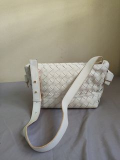 (Category: ) located in . Submitted by handbagshoarder (Listing ID 1438902884, Image 1). Description: .