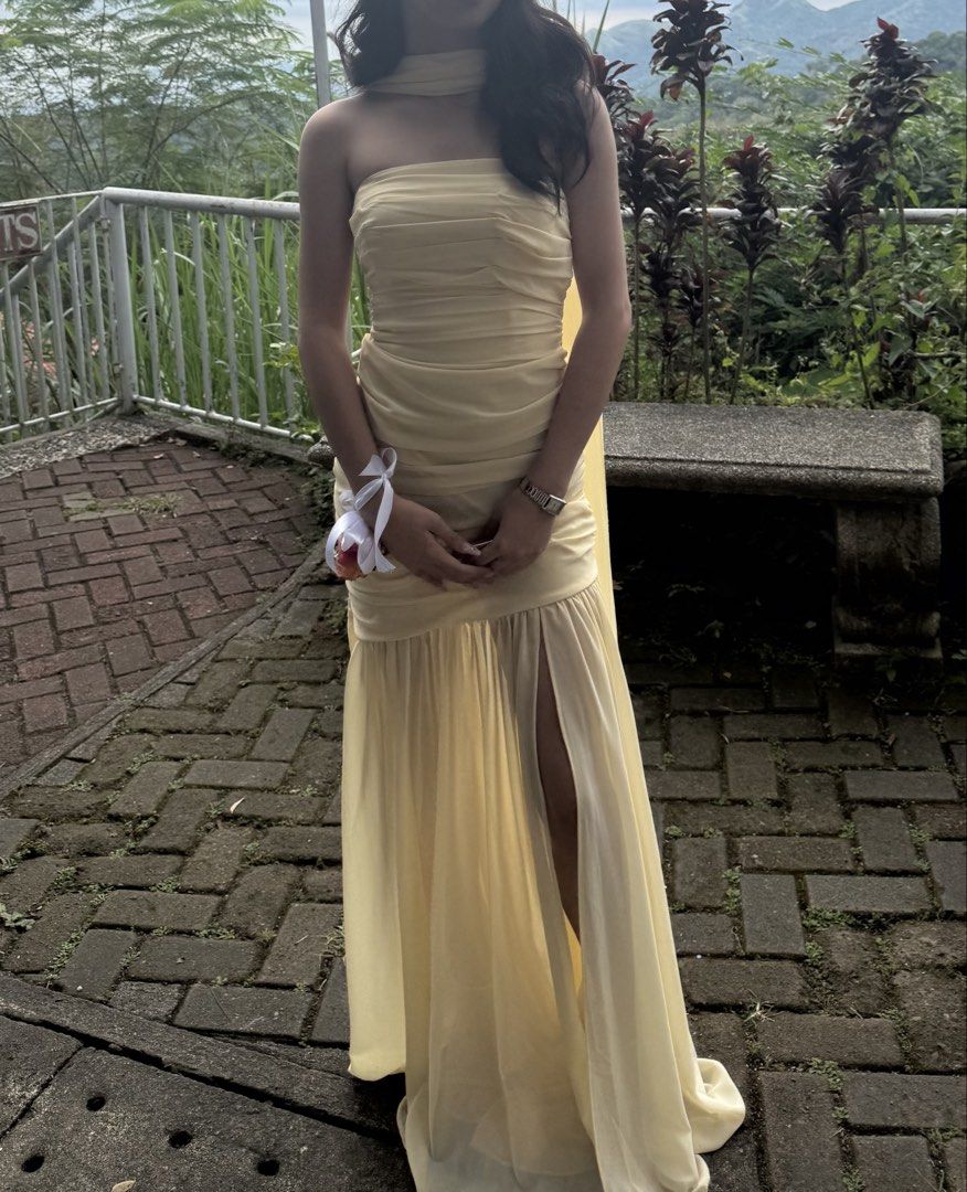 Yellow Formal Long Dress (Category: Evening dresses & gowns) located in Manila. Submitted by klair13 (Listing ID 1438888863, Image 3). Description: - used once for my uncle's wedding.