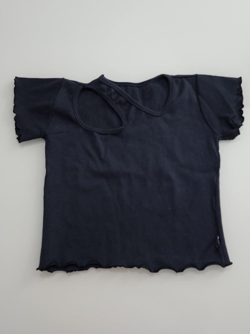 ZARA Dark Blue Asymmetrical Top - S (Category: Blouses) located in Makati City. Submitted by goldentree-goods (Listing ID 1438944615, Image 1). Description: - ZARA Dark Blue Asymmetrical Top - EU S - Features: Navy blue, hollow-out slim fit short-sleeved T-shirt with a sweet and spicy style design. - Preloved item - The fit was cropped on me, the sleeves are too short for me. (I range between M to S) - Size: S / EU 36 / UK 8 / US 4 .