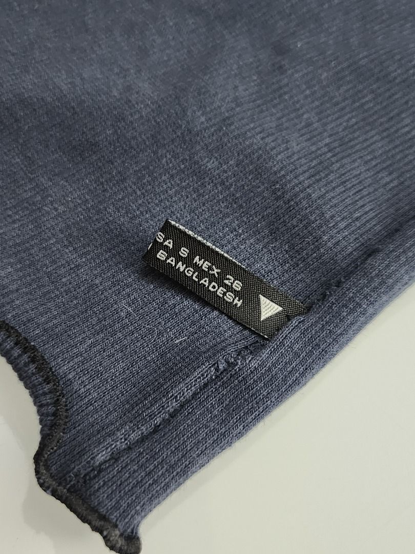 ZARA Dark Blue Asymmetrical Top - S (Category: Blouses) located in Makati City. Submitted by goldentree-goods (Listing ID 1438944615, Image 2). Description: - ZARA Dark Blue Asymmetrical Top - EU S - Features: Navy blue, hollow-out slim fit short-sleeved T-shirt with a sweet and spicy style design. - Preloved item - The fit was cropped on me, the sleeves are too short for me. (I range between M to S) - Size: S / EU 36 / UK 8 / US 4 .