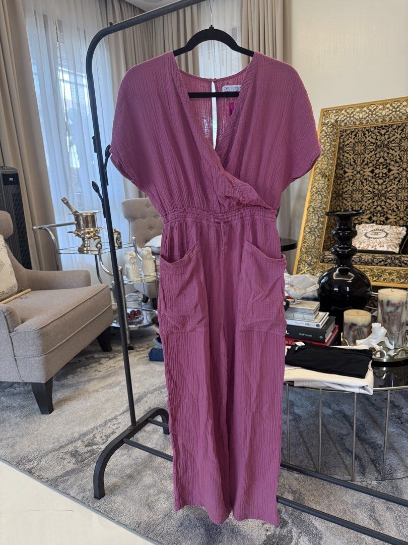 Zara Dusty Rose Jumpsuit (Category: Babies & Kids Fashion) located in Antipolo. Submitted by ibyangs_closet (Listing ID 1438952538, Image 1). Description: - Zara dusty rose jumpsuit - Wrap-style bodice - Short sleeves - Cinched waist - Two front pockets - Relaxed fit - Size: 13-14 years old (164cm) - Made in Morocco.