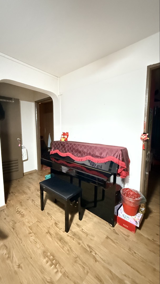 (Category: ) located in . Submitted by mikitillie (Listing ID 1439207127, Image 1). Description: .