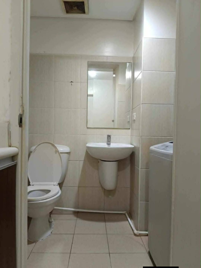 (Category: ) located in . Submitted by agent_rachel (Listing ID 1439095143, Image 1). Description: .