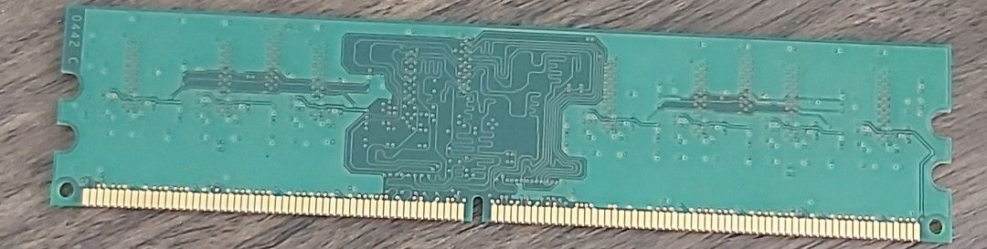 1GB DDR2 RAM for desktop computer pc460397896722042881