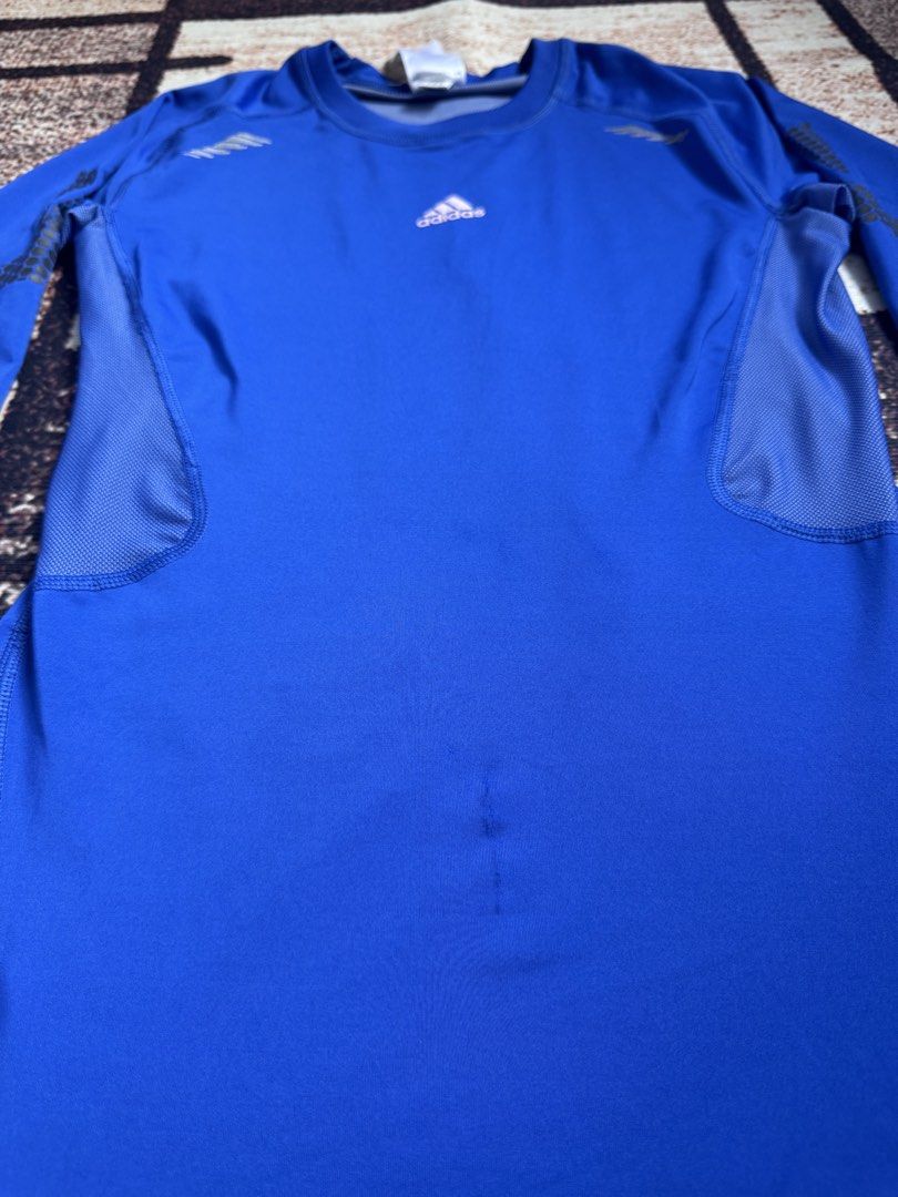 Adidas Long Sleeve Compression (Category: Activewear) located in Manila. Submitted by jv1122 (Listing ID 1439162900, Image 3). Description: Adidas Long Sleeve Compression minimal scratch (see photos) 13/28 Dimes.