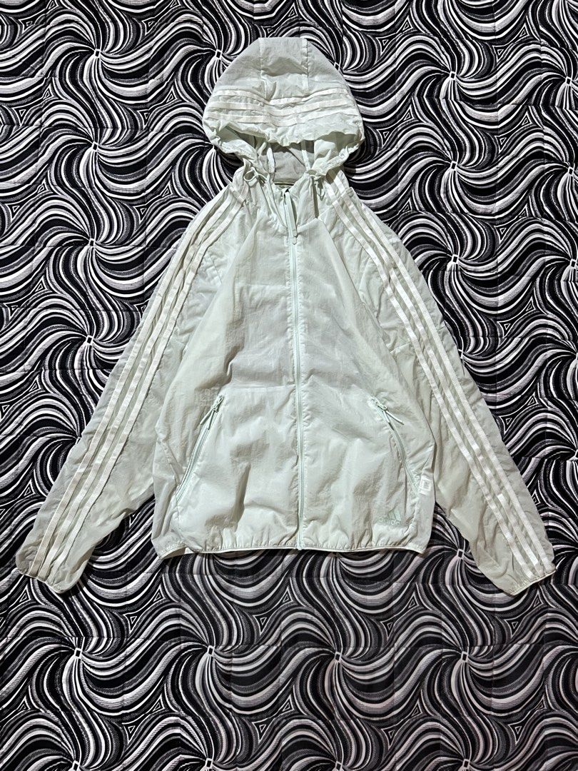 adidas windbreaker (Category: Coats, Jackets and Outerwear) located in Manila. Submitted by trifdol (Listing ID 1439238375, Image 1). Description: .