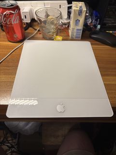 Apple White Mouse Pad465491207474401280