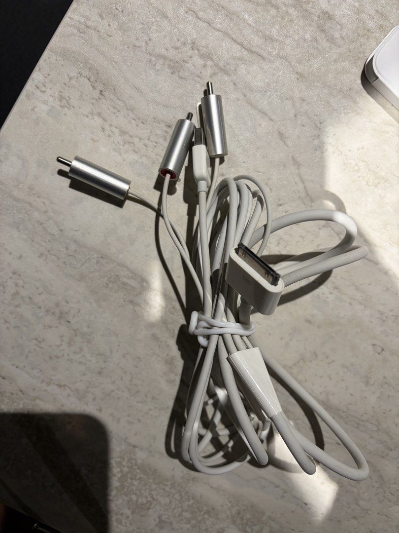 Apple Composite AV Cable460276091543900160