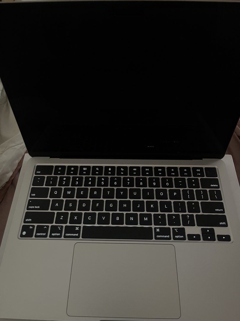 Apple MacBook Air M2 Starlight460392569703639040