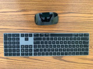 Apple Magic Keyboard 及 Magic Mouse465028657227376640