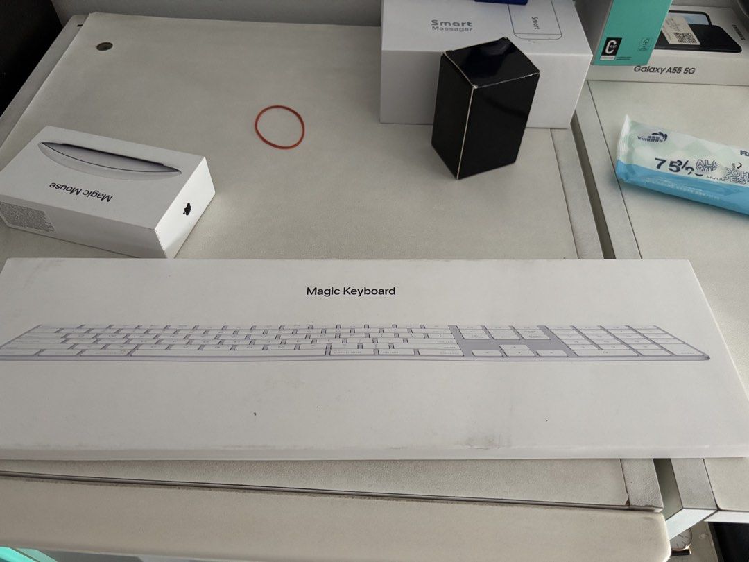 Apple Magic Keyboard with Numeric Keypad - BNIB460284159172300800