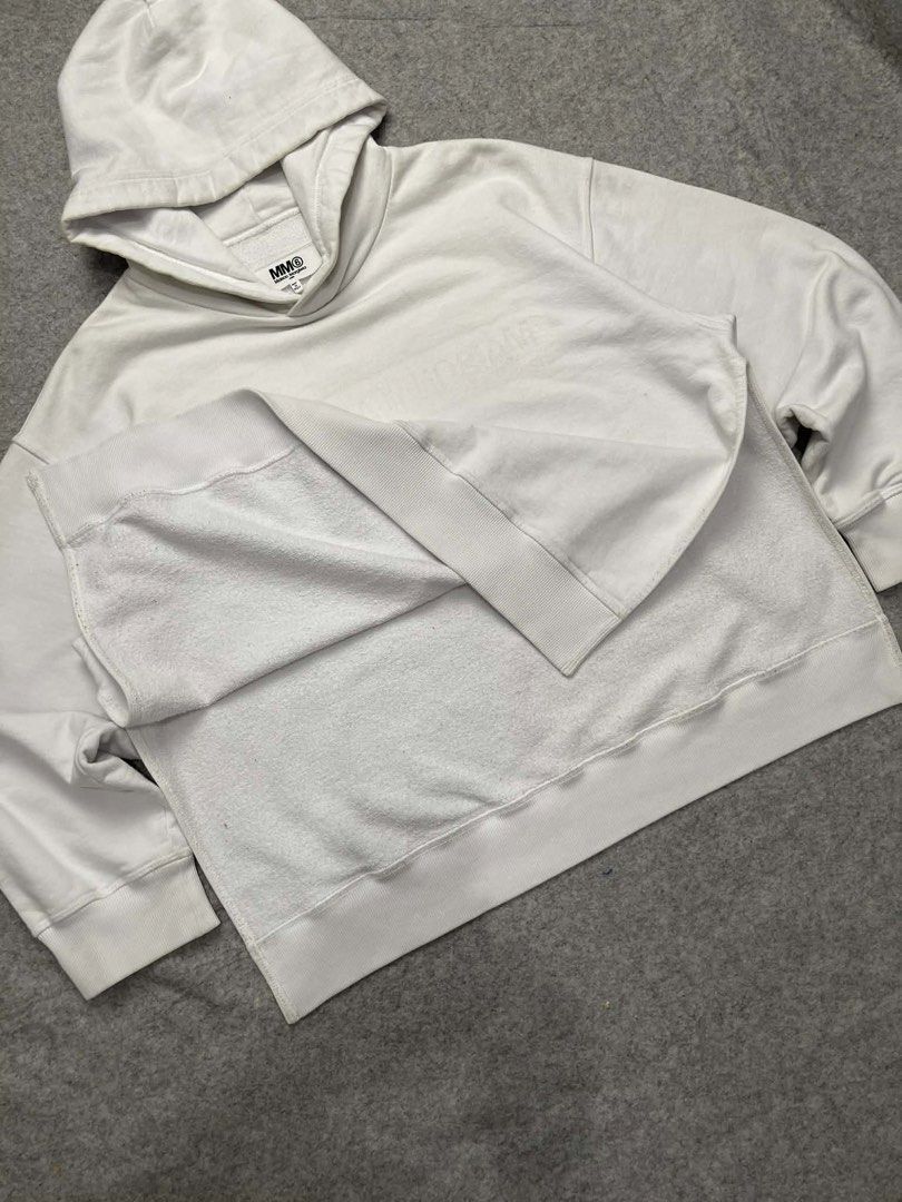 Authentic MM6 maison martin Margiela jacket (Category: Luxury Apparel) located in Zamboanga. Submitted by swayporgy (Listing ID 1439110551, Image 1). Description: .
