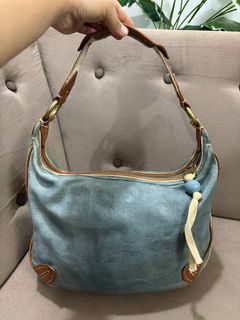 (Category: ) located in . Submitted by shopaholicatheart (Listing ID 1439215806, Image 1). Description: .