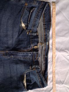 (Category: ) located in . Submitted by beardedbot (Listing ID 1439105945, Image 1). Description: .