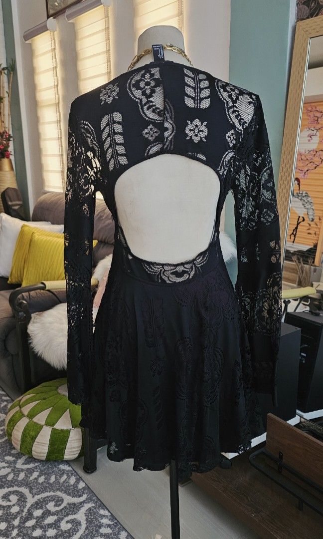 Black Lace dress (Category: Dresses) located in Cainta. Submitted by houseofseconds (Listing ID 1439111531, Image 2). Description: Brandnew black dress with side zipper open back and bell sleeves.Will fit to medium and large frame..