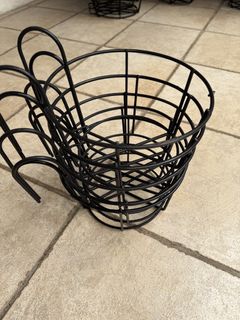 (Category: ) located in . Submitted by TableTopGarden (Listing ID 1439169194, Image 1). Description: .
