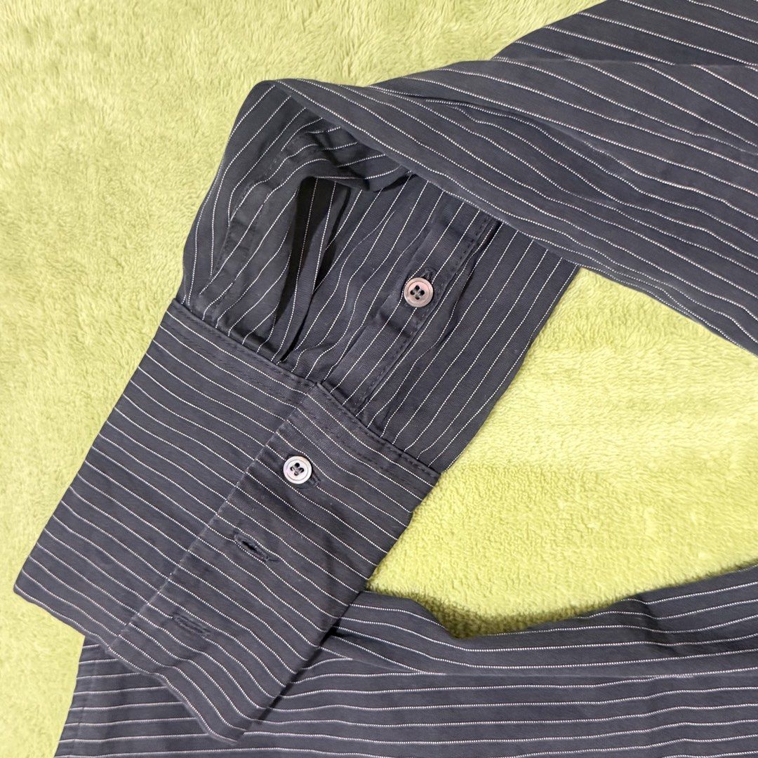 black stripes longsleeve button down (Category: Longsleeves) located in Manila. Submitted by red.pomme (Listing ID 1439208732, Image 2). Description: 🍎 black stripes long sleeves button down office siren y2k - size: m loc: manila feel free to message me with any inquiries + check out my other listings 💭 .
