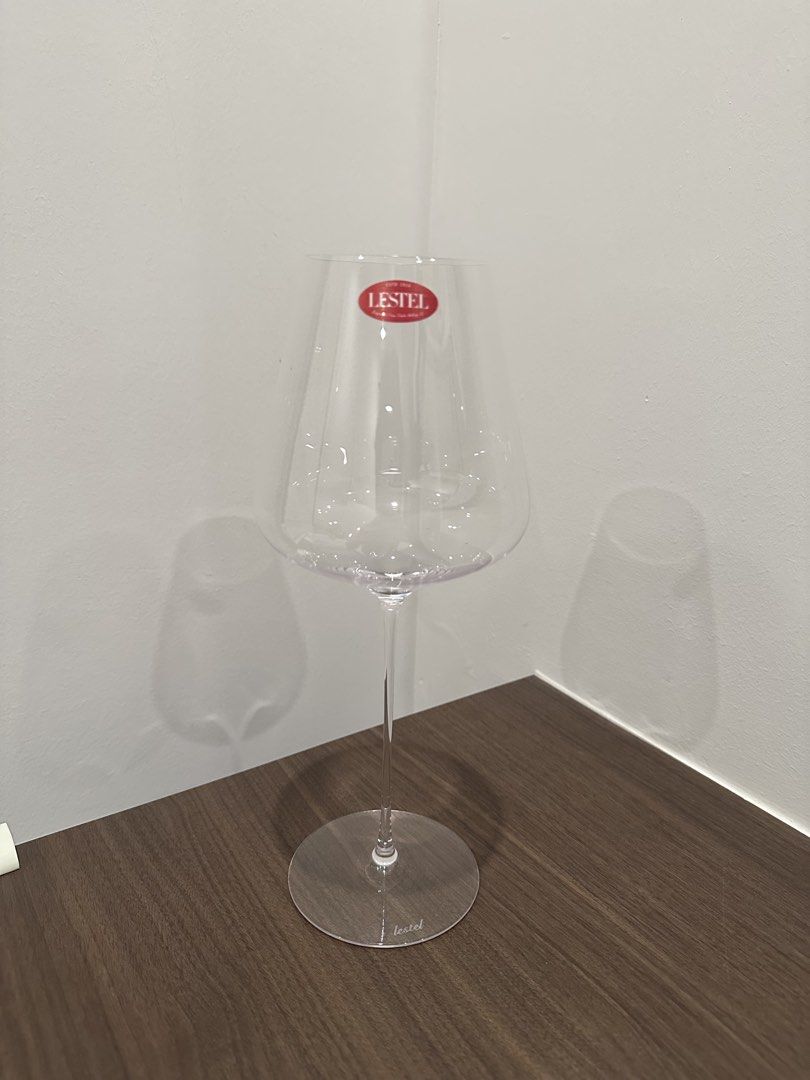 BNWT - Lestel Red Wine Glass - Hand blown in Germany460020032062760962