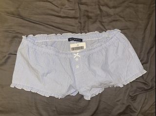 (Category: ) located in . Submitted by fashiooo (Listing ID 1439228546, Image 1). Description: .