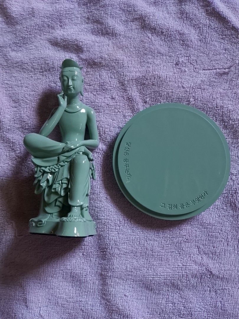 BTS DALMAJUNG Pensive Bodhisattva Miniature (Category: Vintage Collectibles) located in Makati City. Submitted by allaboutbtsbyjenny (Listing ID 1439128259, Image 2). Description: - BTS DALMAJUNG X MU:DS (MAY ISSUE) : NATANGGAL YUNG ULO IDIDIKIT LANG NAMAN PO WALANG BASAG. ORIGINAL PRICE: 5k SALE PRICE: 1500 📍Location: Mabalacat Pampanga.