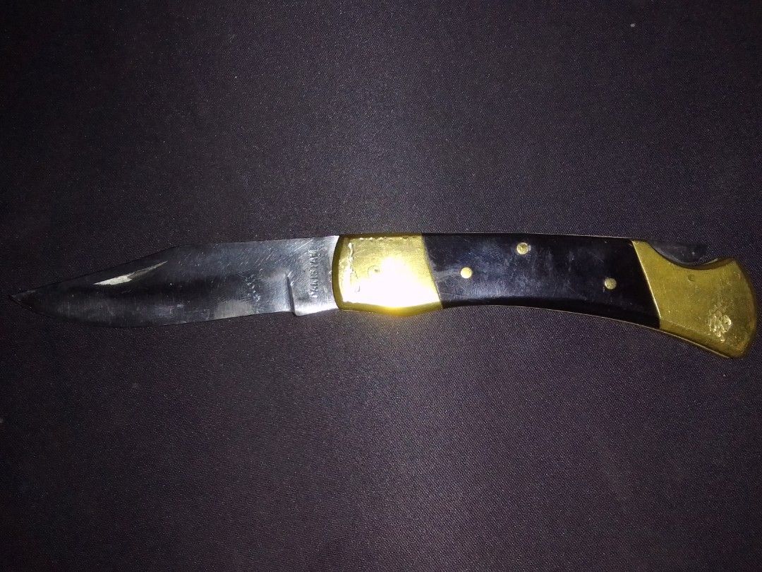 Buck Style Pocket Knife (Category: Knives & Chopping Boards) located in Baguio. Submitted by eskimoprime (Listing ID 1439151973, Image 3). Description: Notes: - Has some issues on the handle as seen in pics (Crack and dents) - Sharp - High Quality - Made in Pakistan - Purchased in the U.S. - Feel free to pm for more pics.