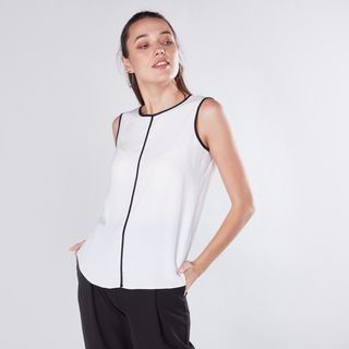 (Category: ) located in . Submitted by mykindofclothing (Listing ID 1439248990, Image 1). Description: .