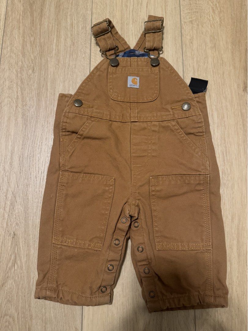 Carhartt Infant Canvass Bib Overalls (Category: Babies & Kids Fashion) located in Pasig City. Submitted by canadianlootstuts (Listing ID 1439136713, Image 1). Description: Like new condition. Worn only twice from my son. Size 3 months on tag but fit more bigger like 6 months up (depends on how big the baby). Really cool for baby’s fashion specially if you are a carhartt fanatic. .