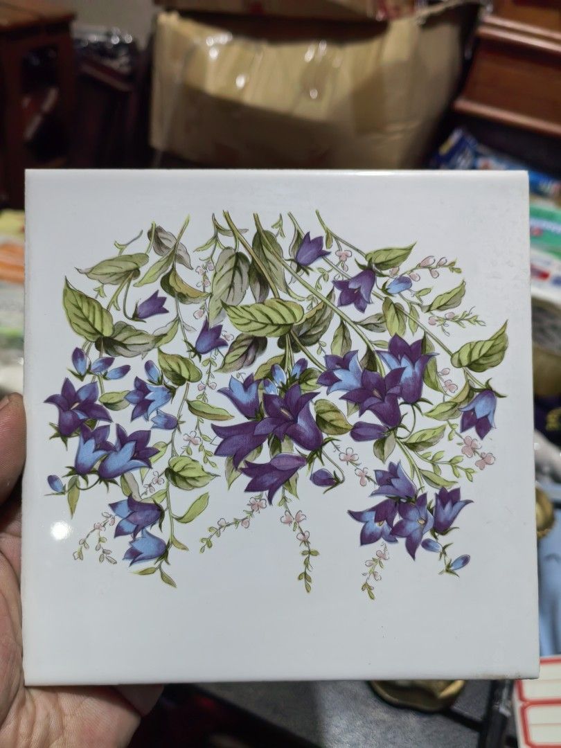 Ceramic Deco Tile (Category: Other Home Decor) located in Cebu City. Submitted by dudes_villanueva (Listing ID 1439128806, Image 1). Description: Ceramic Deco Tile Made in Italy 📌 In excellent condition. 6x6 inch.