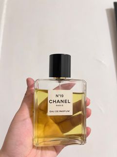 (Category: ) located in . Submitted by chlorine___ (Listing ID 1439134901, Image 1). Description: .