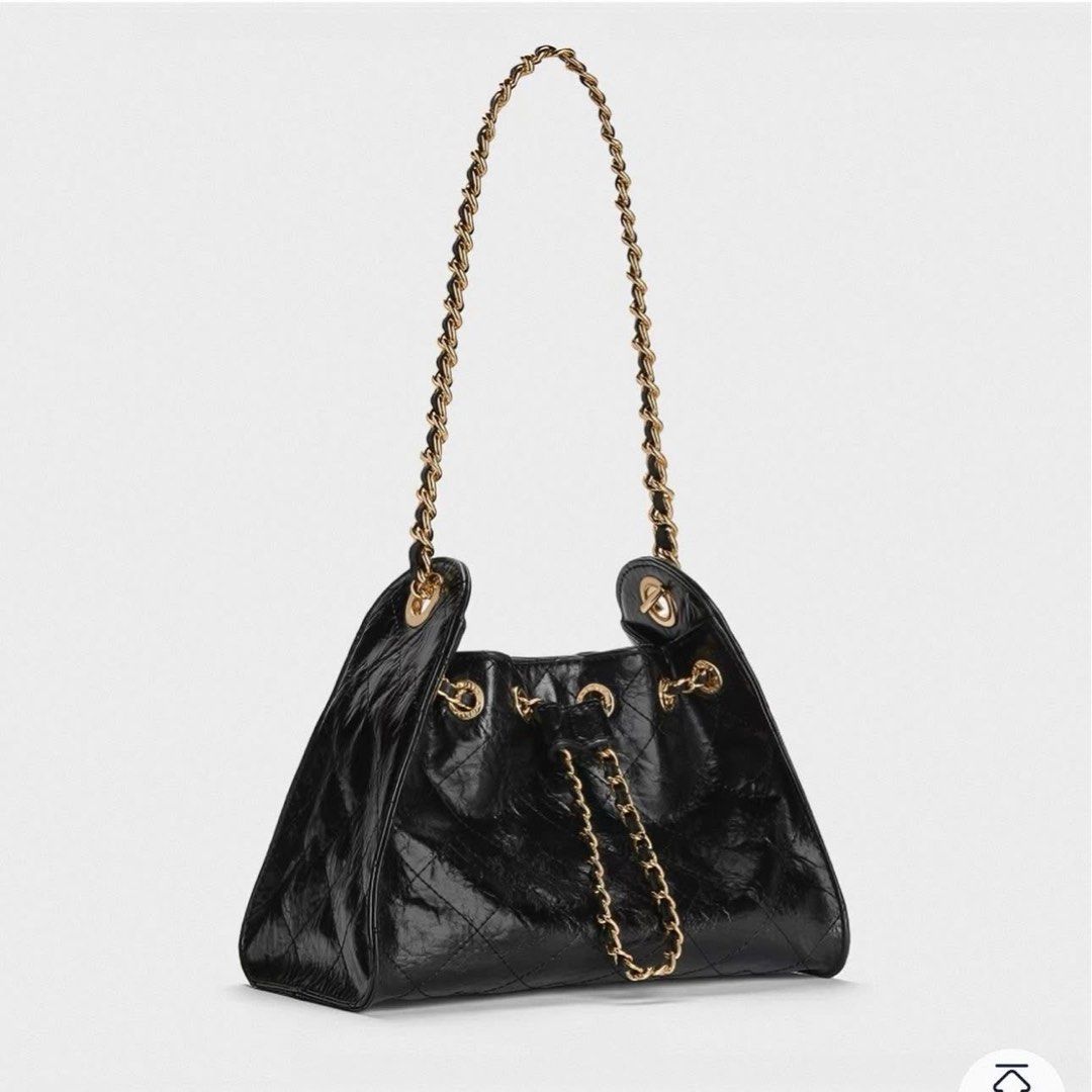 Charles and Keith Duo Quilted Drawstring Bucket Bag (Category: Shoulder Bags) located in Taguig. Submitted by poshcity (Listing ID 1439075866, Image 1). Description: ✨PLEASE MAKE READING A HABIT✨ INCLUSIONS: ✨: With Tag ✨: 21*15.5*12 size ✨: What you see is what you get ✨: Manage your expectations. Items are all MPO/Mall Pull Out — ✔️: Sure buyers only should fill up the form, No form No item. ✔️: Payment first policy. No COD & COP. .