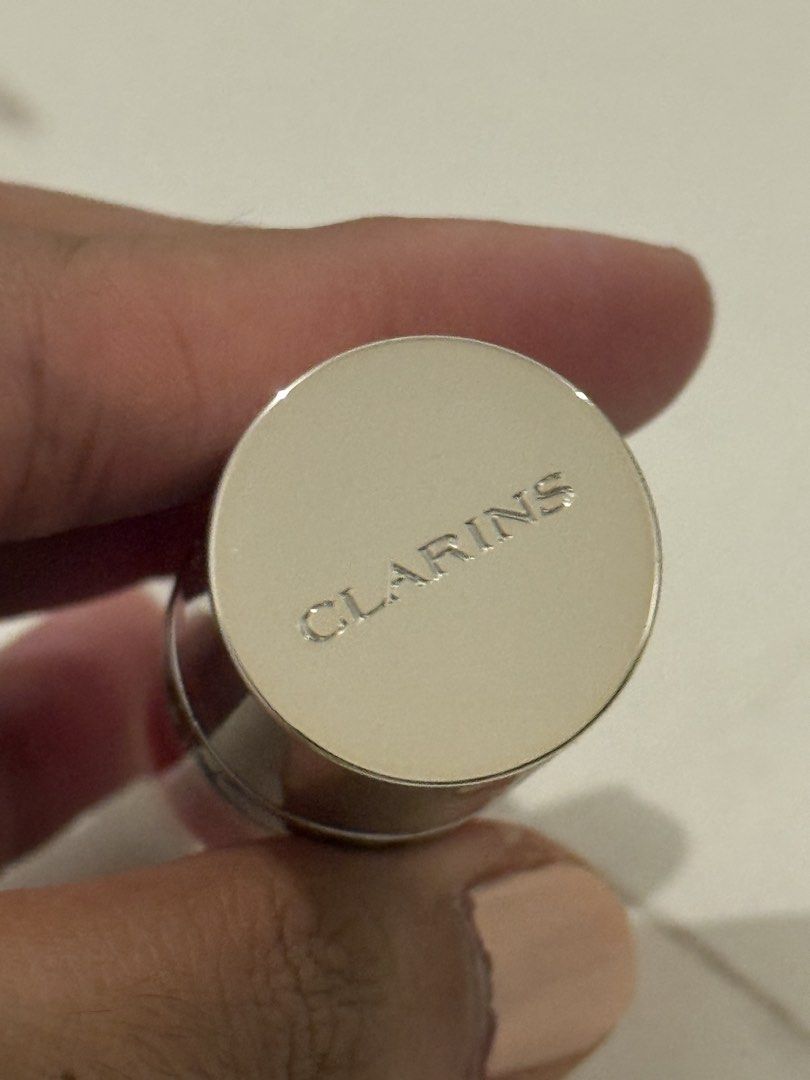 Clarins Lip Oil - Pitaya (Category: Makeup) located in Quezon City. Submitted by quirksandcurls (Listing ID 1439201941, Image 3). Description: Full size.