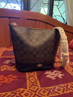 (Category: ) located in . Submitted by avagold (Listing ID 1439108648, Image 1). Description: .